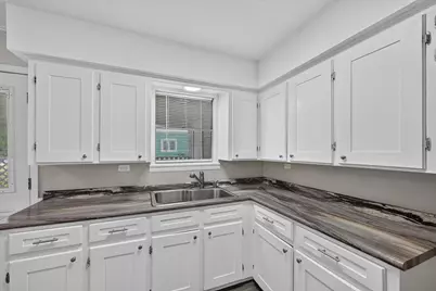208 D Street, Whitesboro, TX 76273 - Photo 7