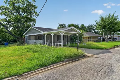 208 D Street, Whitesboro, TX 76273 - Photo 25