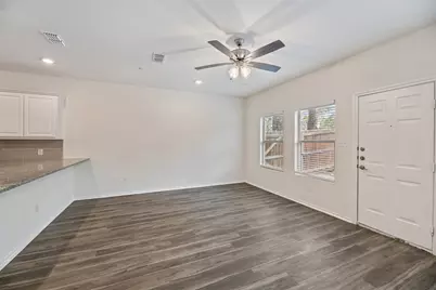 805 S 6th Street #2, Bonham, TX 75418 - Photo 9