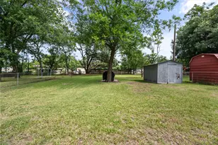 2909 W Collin St, Corsicana, TX 75110 - Photo 17