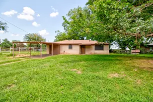 403 S Broadway St, Collinsville, TX 76233 - Photo 1