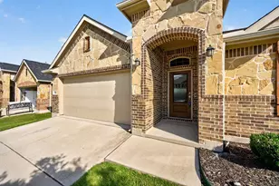 1352 Lake Grove Dr, Little Elm, TX 75068 - Photo 3