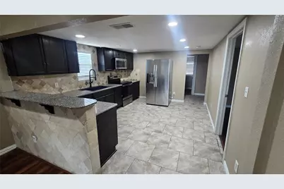 2212 Harris Lane, Haltom City, TX 76117 - Photo 7