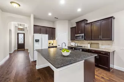 8641 Gracewood Drive, McKinney, TX 75070 - Photo 3