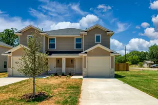 201 S May St, Whitewright, TX 75491 - Photo 1
