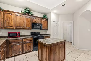 2208 Priscella Dr, Fort Worth, TX 76131 - Photo 13