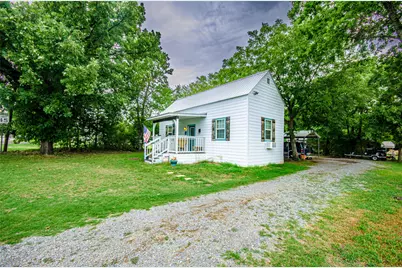 208 N Main, Bailey, TX 75413 - Photo 1