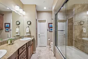 401 E Pearl St, Granbury, TX 76048 - Photo 27