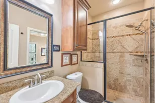 401 E Pearl St, Granbury, TX 76048 - Photo 21