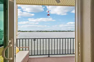 401 E Pearl St, Granbury, TX 76048 - Photo 3