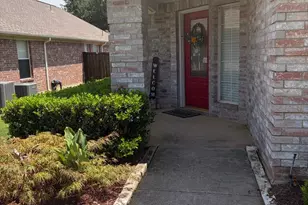 1612 Cedar Elm Dr, Corinth, TX 76210 - Photo 3