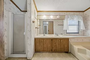5701 Spring St, Alvarado, TX 76009 - Photo 15