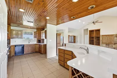 12190 Bell Road, Pilot Point, TX 76258 - Photo 15