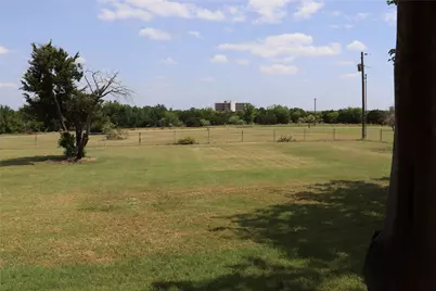 1147 Riverview Drive, Cleburne, TX 76033 - Photo 3