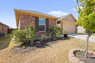 225 Olympia Marble Dr, Fort Worth, TX 76131 - Photo 5