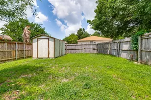 8507 Sugarberry Pl, Dallas, TX 75249 - Photo 17