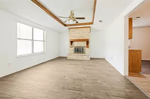 8507 Sugarberry Pl, Dallas, TX 75249 - Photo 3