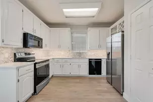 8809 Greenwood Trail, Rowlett, TX 75088 - Photo 11