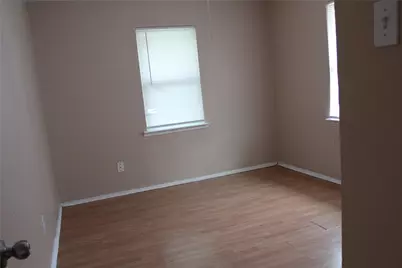311 E Willow Lane, Princeton, TX 75407 - Photo 9