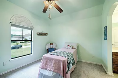 415 Breezeway Court, Cedar Hill, TX 75104 - Photo 17