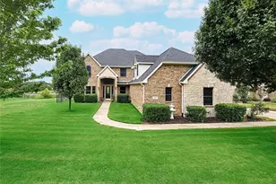 415 Breezeway Ct, Cedar Hill, TX 75104 - Photo 1