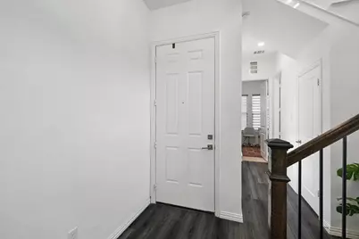 222 Woodson Street, Irving, TX 75063 - Photo 5