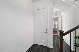 222 Woodson St, Irving, TX 75063 - Photo 5