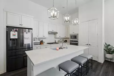222 Woodson Street, Irving, TX 75063 - Photo 7