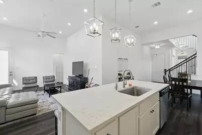 222 Woodson Street, Irving, TX 75063 - Photo 9