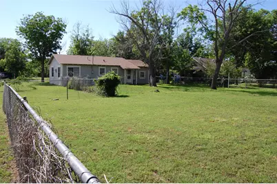 141 Ragland Street, Graham, TX 76450 - Photo 13