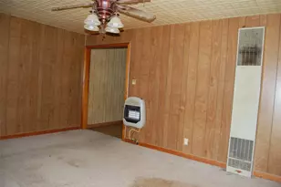 141 Ragland St, Graham, TX 76450 - Photo 5