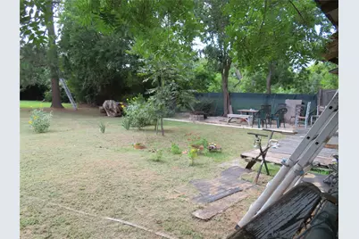 1206 Johnson Street, Denton, TX 76205 - Photo 3