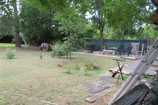 1206 Johnson St, Denton, TX 76205 - Photo 3