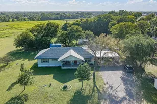 301 Ovilla Rd, Waxahachie, TX 75167 - Photo 1