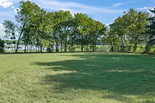 301 Ovilla Rd, Waxahachie, TX 75167 - Photo 9