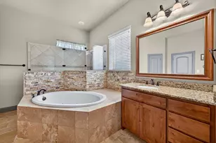 197 Ellis Creek Dr, Weatherford, TX 76085 - Photo 19