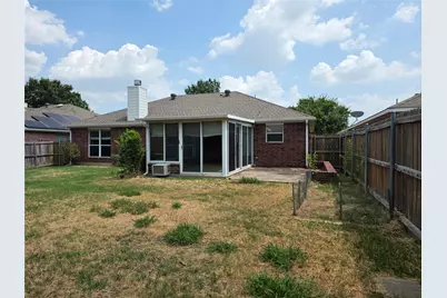 307 Dimes Street, Arlington, TX 76002 - Photo 15