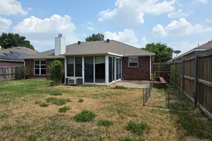307 Dimes St, Arlington, TX 76002 - Photo 15
