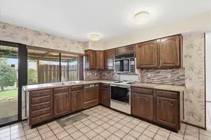 2929 Silverdale Ln, Garland, TX 75044 - Photo 15