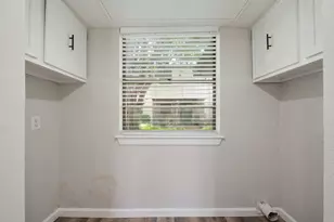 1723 E Grauwyler Rd, Irving, TX 75061 - Photo 29