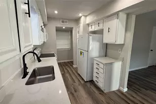 1723 E Grauwyler Rd, Irving, TX 75061 - Photo 5