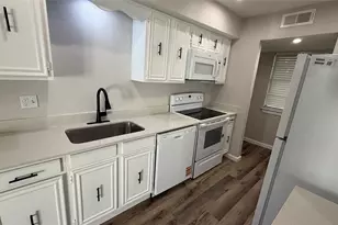 1723 E Grauwyler Rd, Irving, TX 75061 - Photo 3