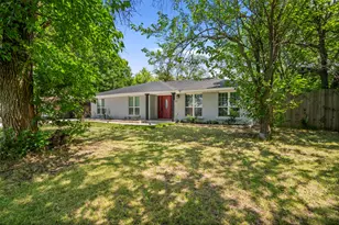 1112 W Pleasant Run Rd, DeSoto, TX 75115 - Photo 3