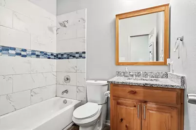 206 N Wood Street, Cleburne, TX 76033 - Photo 19