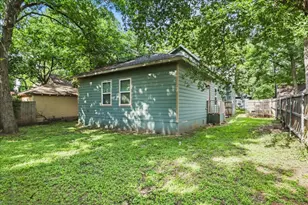 206 N Wood St, Cleburne, TX 76033 - Photo 21