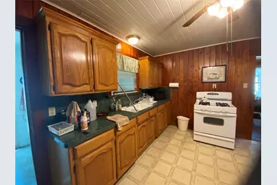516 S McKinney Street, Mexia, TX 76667 - Photo 11