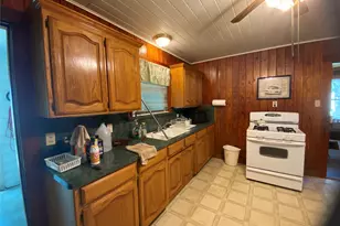 516 S McKinney St, Mexia, TX 76667 - Photo 11