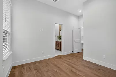3210 Carpenter Avenue, Dallas, TX 75215 - Photo 27