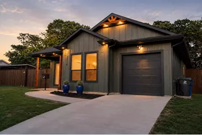 3210 Carpenter Avenue, Dallas, TX 75215 - Photo 1