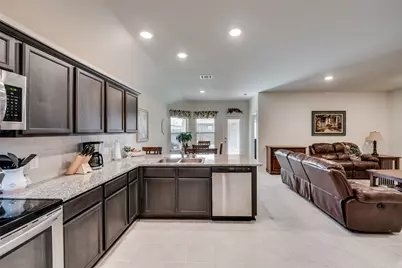 809 Meadow Wood Lane, Princeton, TX 75407 - Photo 7